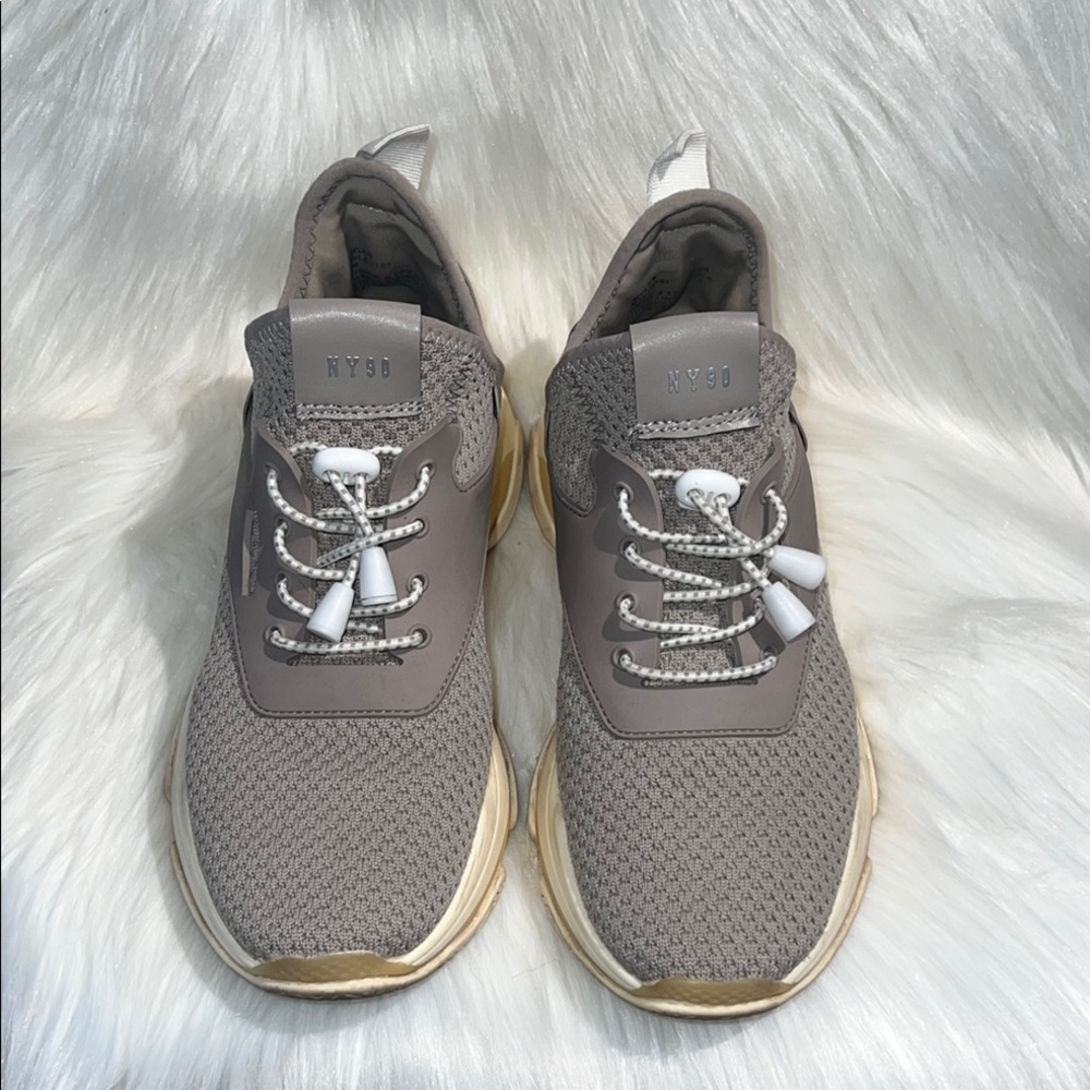 Steve Madden Taupe and White Casual Sneakers